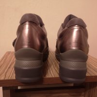 Нови есенни удобни обувки за дъжд златисти 38 размер маратонки, снимка 4 - Дамски ежедневни обувки - 39989183