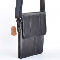 Мъжка  кафява кожена чанта с капак от телешки бокс черно, дъб  и  тик, снимка 5 - Чанти - 38999742