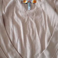 Блуза С размер , снимка 2 - Блузи с дълъг ръкав и пуловери - 36457770