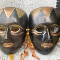 Сет от две Стари бронзови маски 1970г, снимка 1 - Други ценни предмети - 42855342