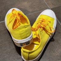 Оригинални дамски кецове "Converse", жълти (номер 37,5) - нови, снимка 1 - Кецове - 42896090