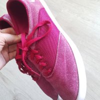 Дамски кецове Nike. Номер 40, снимка 3 - Кецове - 31754243