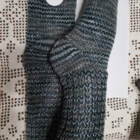 Ръчно плетени дамски чорапи , снимка 1 - Дамски чорапи - 30131843
