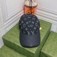 шапки с козирка Louis Vuitton, Burberry, Dior реплика , снимка 8 - Шапки - 36915857