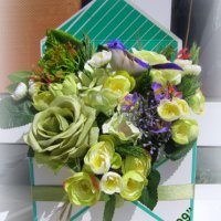 Подаръчен плик с цветя, снимка 1 - Подаръци за рожден ден - 37441129