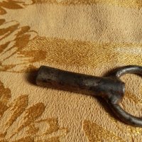 Стар ключ, снимка 7 - Антикварни и старинни предмети - 42559475