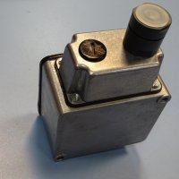 пресостат за налягяне Rexroth HED 3 OA 33/200 Bourdon tube pressure switch, снимка 8 - Резервни части за машини - 37720198