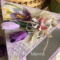 Триъгълна кутия-Пролетни минзухари!, снимка 3 - Декорация за дома - 44766604