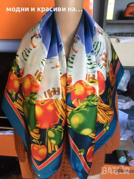 Копринен шал със зимни мотиви, снимка 1