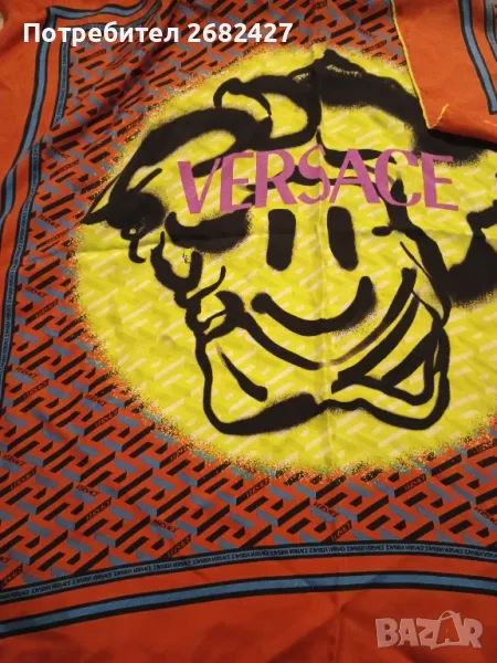 ВЕРСАЧЕ
 Versace  Оригинален Копринен шал с графити с усмихната медуза , снимка 1