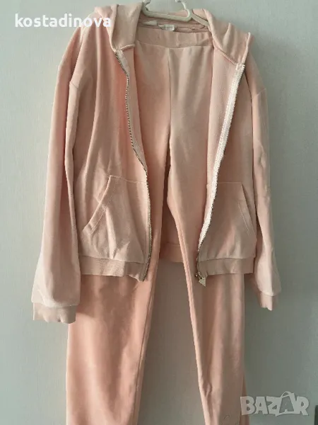 Плюшен екип Guess, 12 години, снимка 1