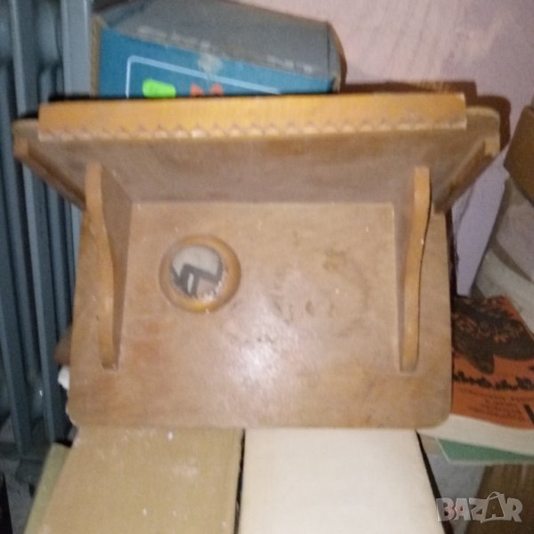 Дървена стойка за радиоточки и др. от соца, снимка 1