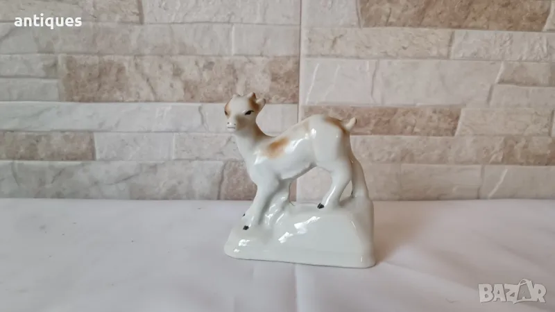 Порцеланова фигура - Козле - ИЗИДА - Българско производство, снимка 1