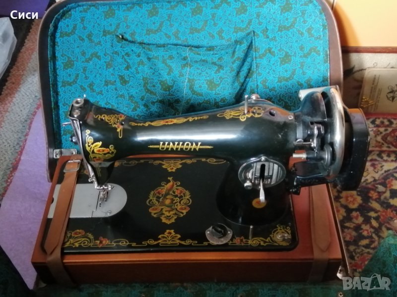Шевна машина в куфар марка UNION, снимка 1