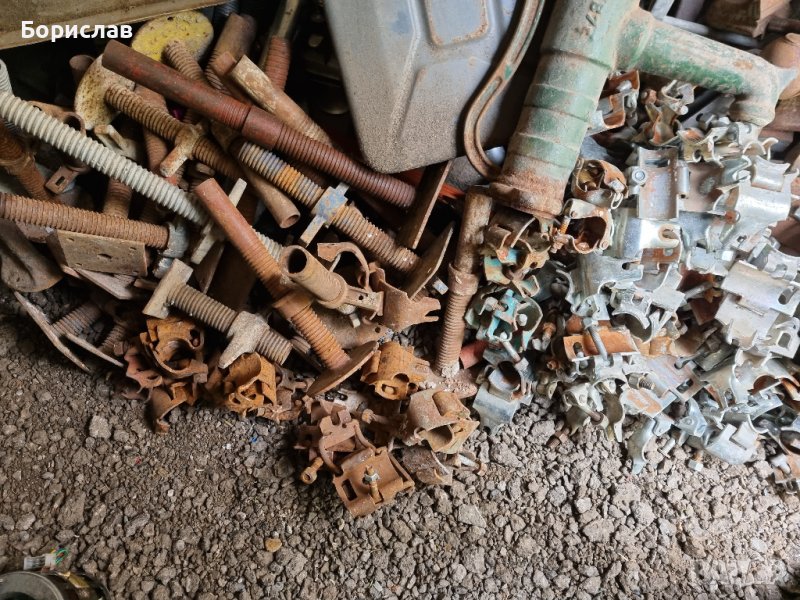 Жабки и пети за тръбно скеле, снимка 1