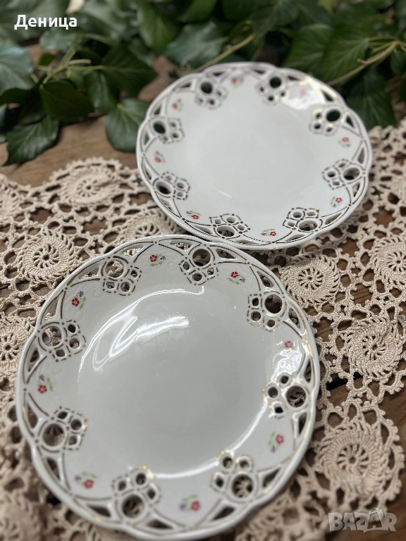 Две чинии-18 см Нежна и рядко срещана цветна декорация Акцентиращата златна декорация е ръчно рисува, снимка 1