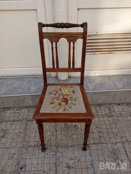 Два стари  стола , снимка 1