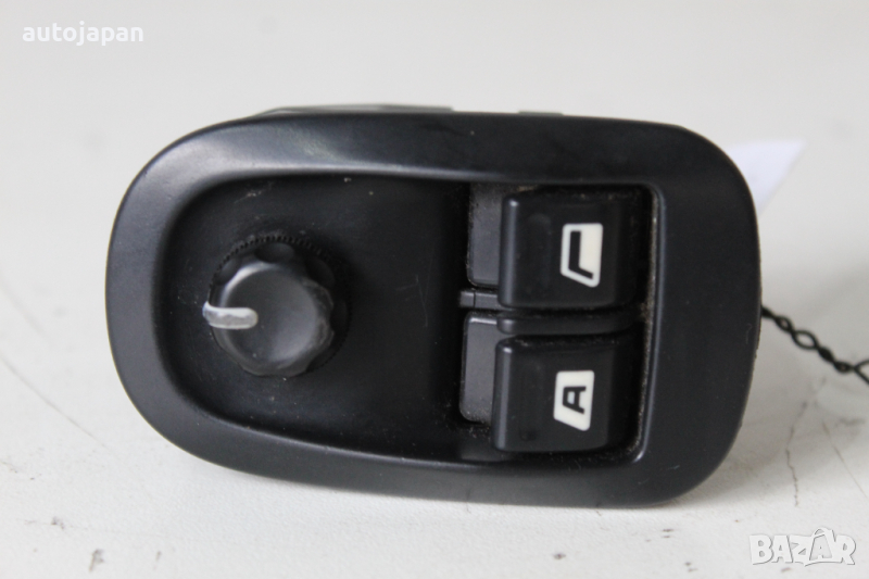 Копче, бутон ел. стъкла Пежо 206 1.4 75кс 2врати 02г Peugeot 206 1.4 75hp 2002, снимка 1