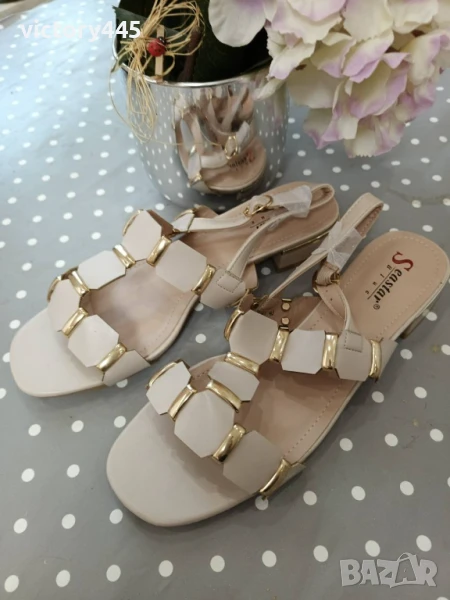 Дамски сандали на нисък ток, снимка 1