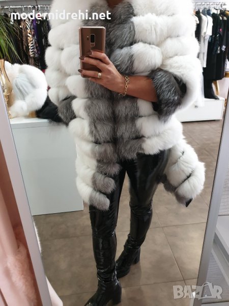 Дамско луксозно палто с Лисица код 155, снимка 1