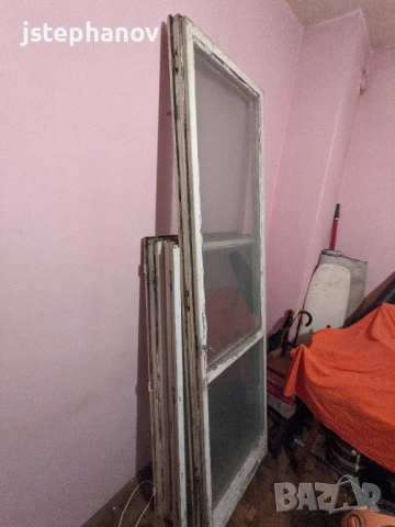 Подарявам стара свалена дървена дограма - 14-15 прозореца и 2 врати, снимка 6 - Дърва за огрев - 53061378