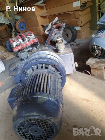 Вакуум помпа rietschle vacuum pumps суха 40m3      2.2 kW   ел мотор, снимка 9 - Други машини и части - 30158998