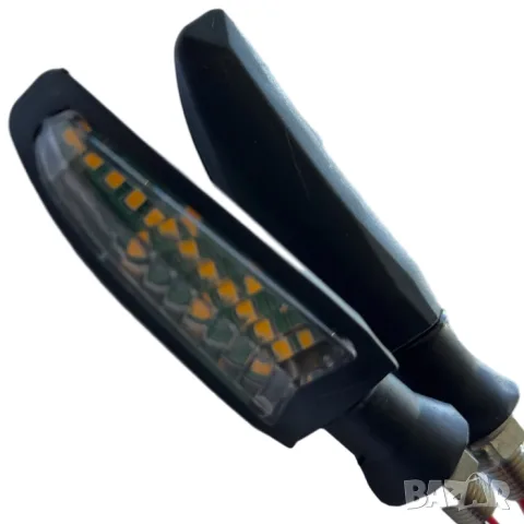 Бягащи LED мигачи за мотор 11.5 x 2.5 cm 2 броя, снимка 2 - Аксесоари и консумативи - 55865998