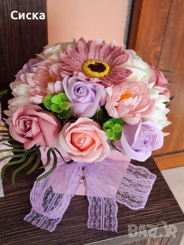 Страхотни цветни букети със сапунени цветя за всеки ваш специален повод💐, снимка 2 - Подаръци за жени - 50498978