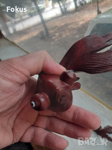 Комплект от три японски бойни риби Кои червено дърво фигура, снимка 6 - Антикварни и старинни предмети - 53366679