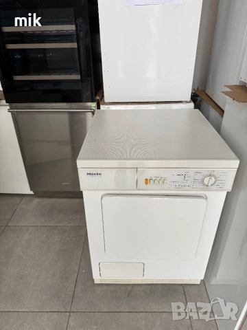 Сушилня с ваничка за вода Miele, снимка 2 - Сушилни - 53976492