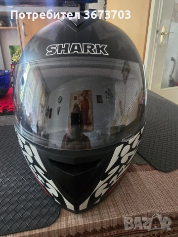каска за мотор SHARK