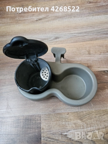 Поставка за чаши Рено Сценик 2 , снимка 2 - Аксесоари и консумативи - 52266693