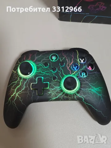 Чисто нов безжичен геймпад NC100 Wireless Controller с RGB подсветка и дизайн с мълнии, снимка 2 - Джойстици и геймпадове - 56248834