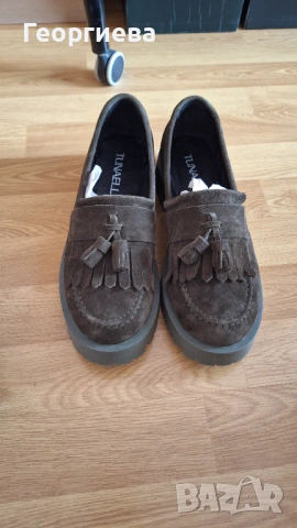 Чисто нови естестврн велур, снимка 2 - Дамски ежедневни обувки - 53912243