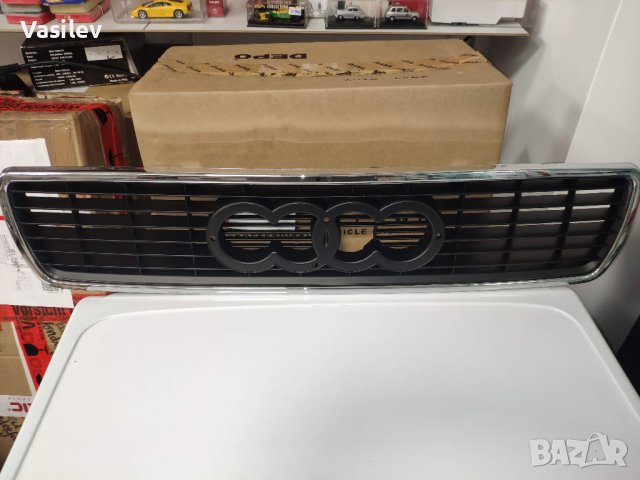 НОВА! Предна решетка Audi 80