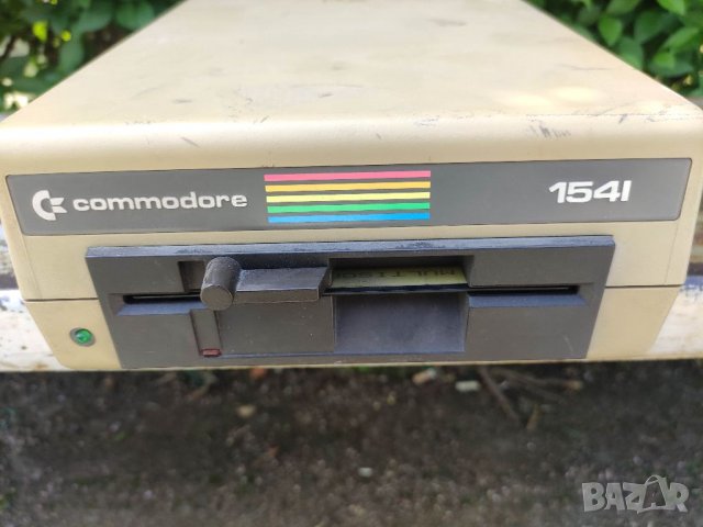 Продавам стар компютър Commodore C64 /Commodore 1541, снимка 2 - За дома - 36764698