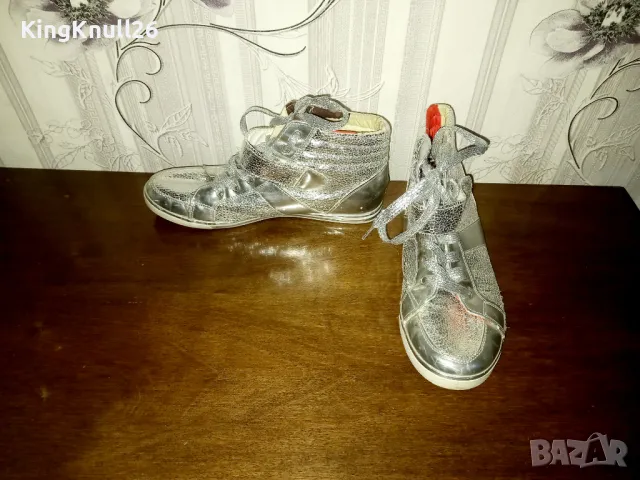 Сребърни кецове, снимка 3 - Кецове - 50125505