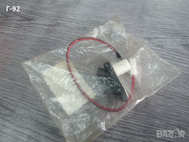 84231-30110**NEU**TOYOTA**БУТОН ЗА  ВРАТА**, снимка 3 - Части - 35606577