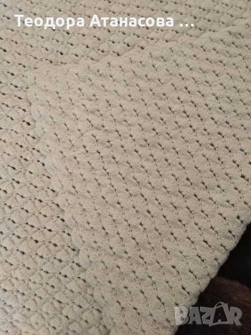 Ръчно плетено одеало от 100 % вълна. , снимка 1 - Покривки за легло - 29991966