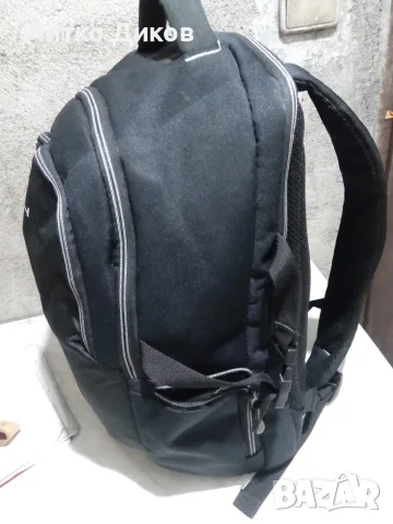 Hurley маркова раница 43х36х15см като нова раница Tesy Dicota, снимка 15 - Раници - 46059398