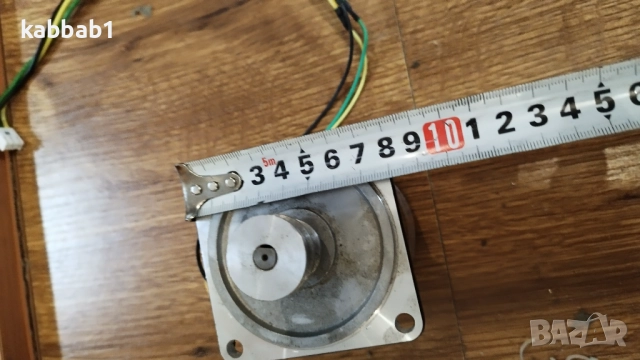 Реверсивeн електрически двигател 20W 100/110V, снимка 12 - Електродвигатели - 52891688