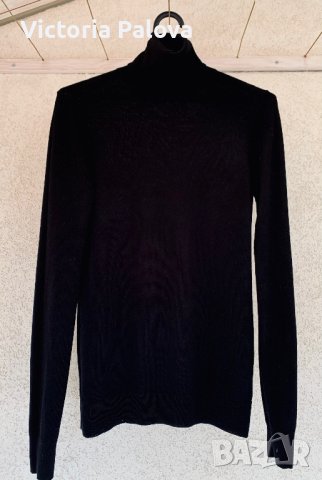 UNIQLO тънко черно поло унисекс100% меринос, снимка 2 - Блузи с дълъг ръкав и пуловери - 40634479