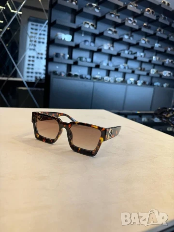 очила с черен обикновен калъф и ув защита burberry louis vuitton , снимка 3 - Слънчеви и диоптрични очила - 51303674