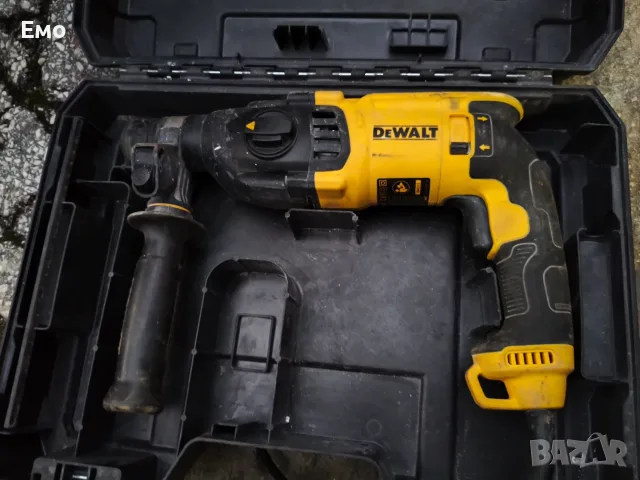 Перфоратор Dewalt 
