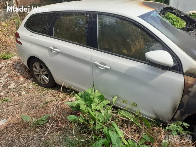 Пежо 308 т9 , peugeot 308 sw 1.6 blue hdi, снимка 3 - Автомобили и джипове - 56301018