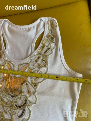 Младежки топ с пайети, снимка 3 - Корсети, бюстиета, топове - 52102427