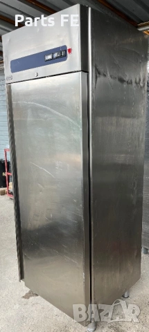 Професионален фризер вертикален професионално кухненско и барово оборудване