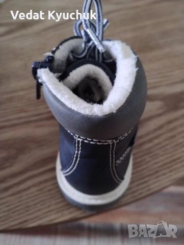 Детски боти Fila 22 номер, снимка 5 - Детски боти и ботуши - 51668515
