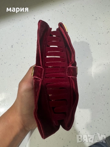 Нова кадифена шнола за коса Dsquared2, снимка 4 - Аксесоари за коса - 51478731