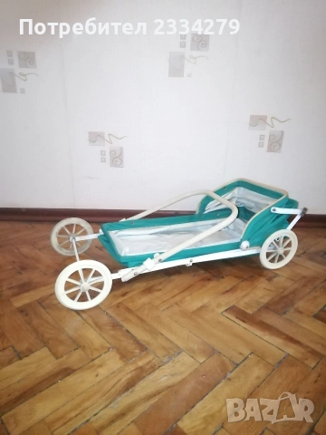 Стара децка количка и дървени столчета за кукли. , снимка 7 - Антикварни и старинни предмети - 53237036